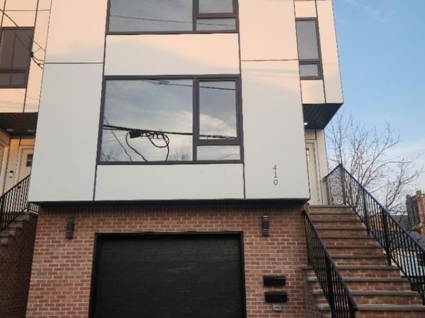 410 S 8Th St, Newark, NJ 07103