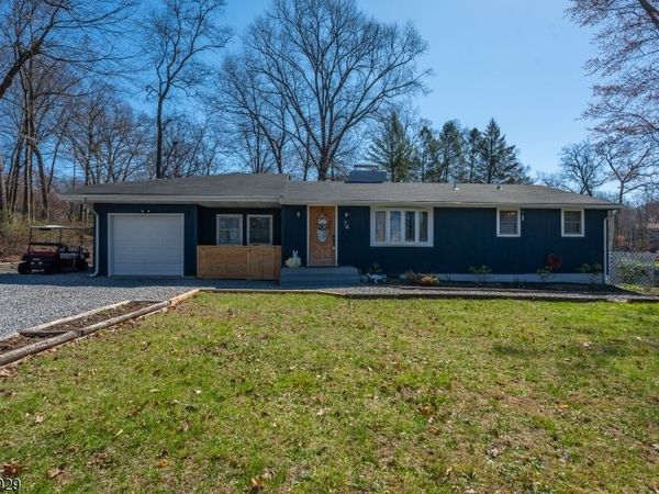 74 Scenic Dr, Vernon, NJ 07419