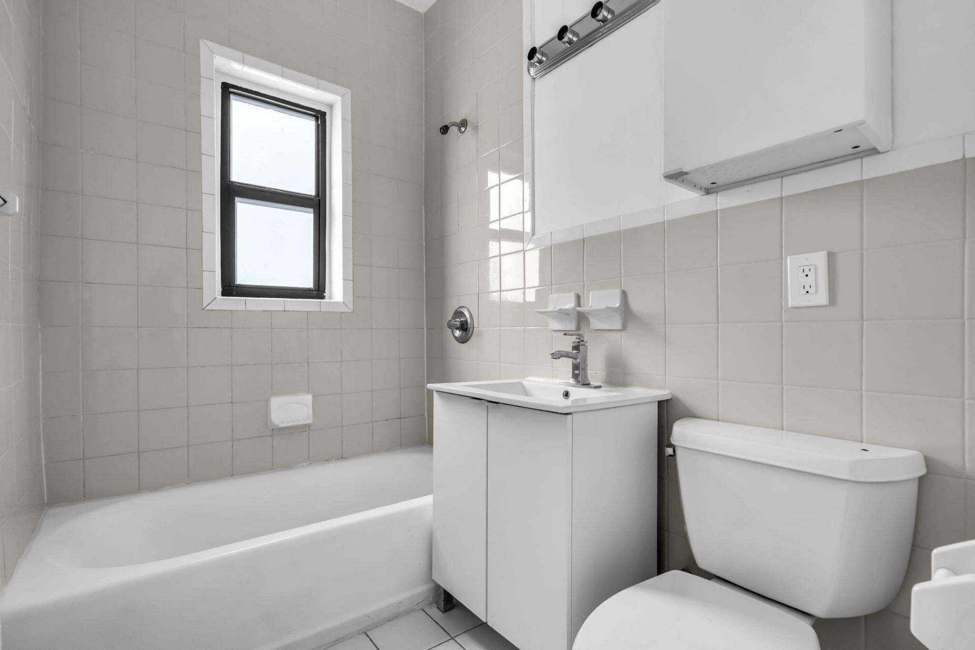 130 SW 31st Court, Unit 3, Miami, FL 33135 Photo