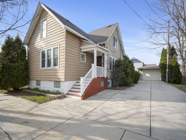 1338 W Brown STREET, Milwaukee, WI 53205