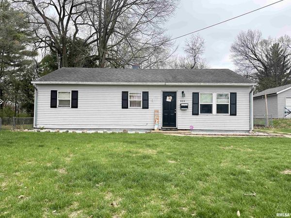 804 LINCOLN Road, Marquette Heights, IL 61554