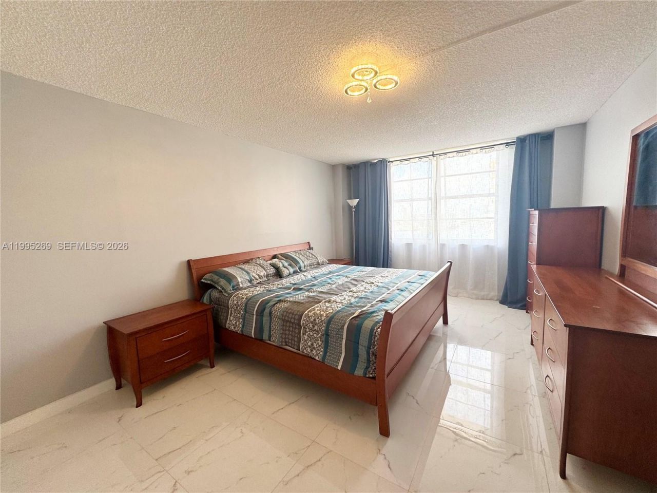 250 174th St, Unit 1912, Sunny Isles Beach, FL 33160 Photo