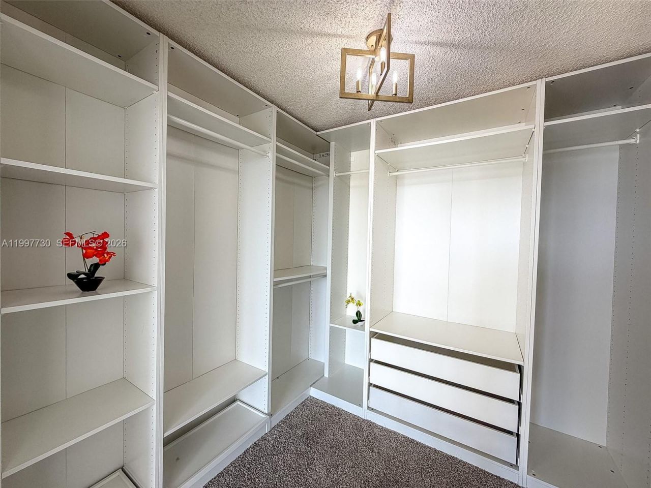 1000 Parkview Dr, Unit 531, Hallandale Beach, FL 33009 Photo