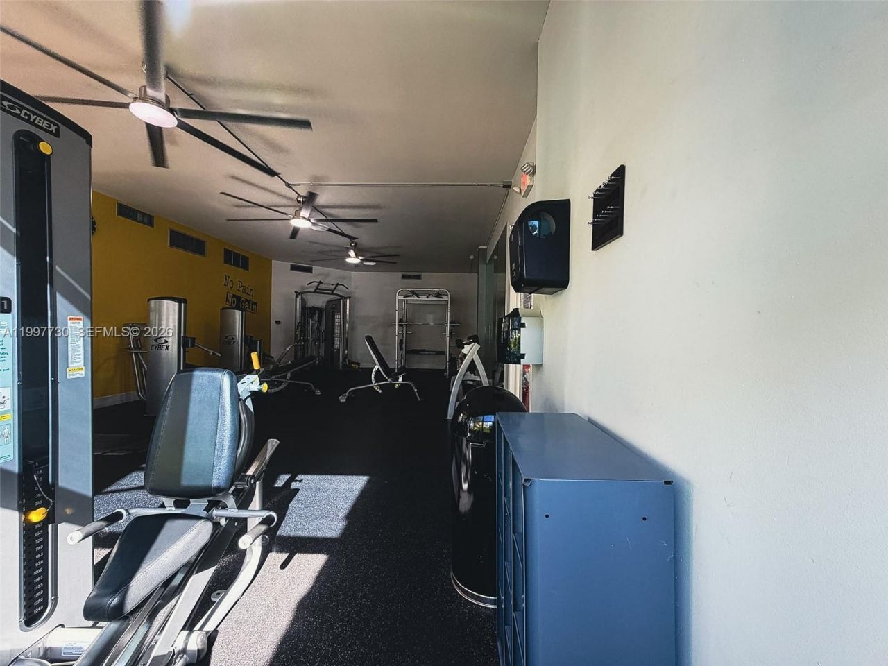 1000 Parkview Dr, Unit 531, Hallandale Beach, FL 33009 Photo