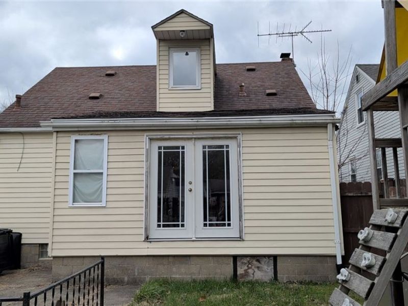 1857 12th Street SW, Akron, OH 44314 Photo 2