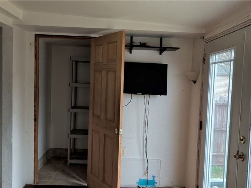 1857 12th Street SW, Akron, OH 44314 Photo 5