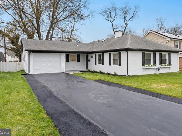 31 MEDLEY LANE, WILLINGBORO, NJ 08046