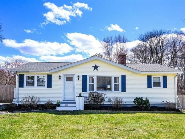 371 Tremont St, Dighton, MA 02764