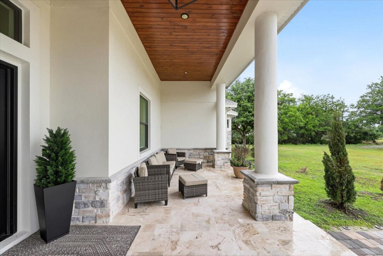 8459 Harvey Walden Drive, Plant City, FL 33565 Photo