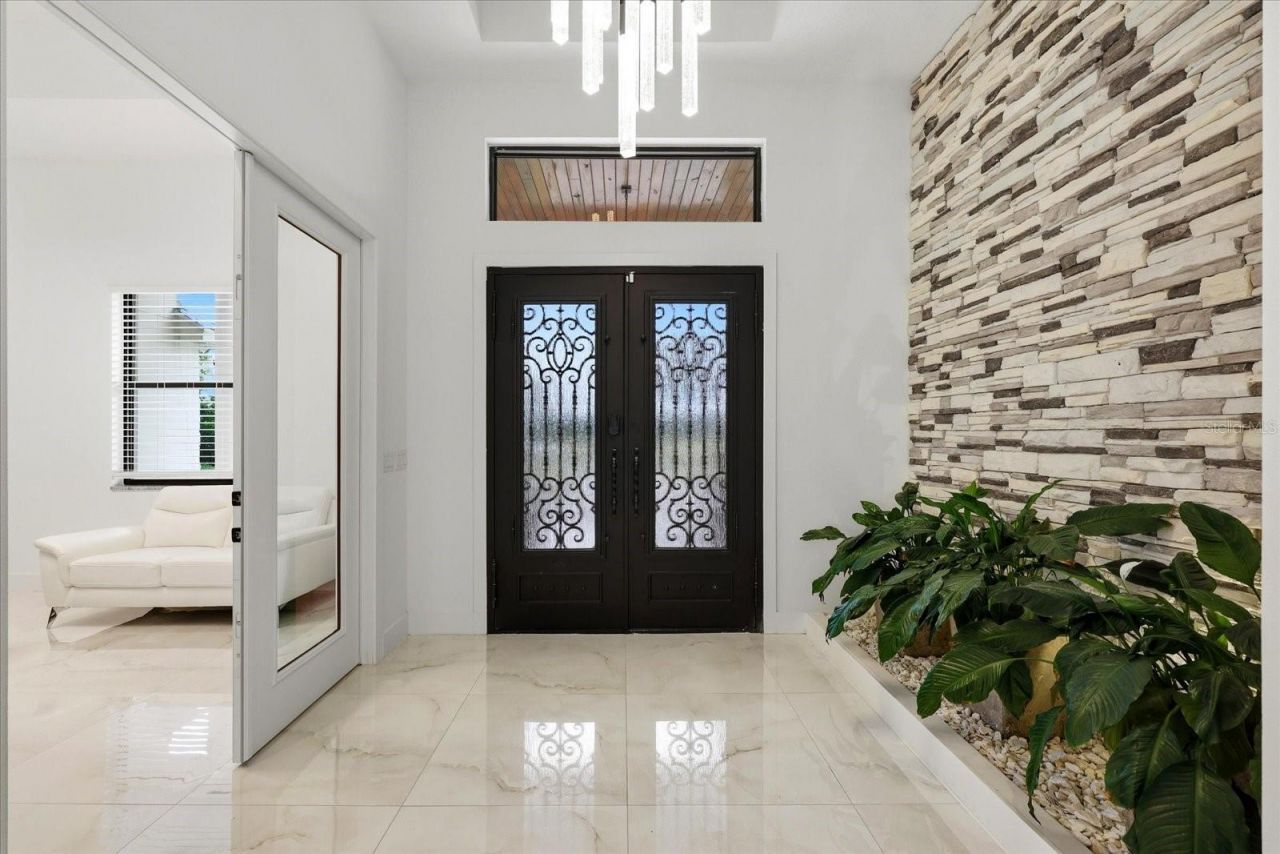 8459 Harvey Walden Drive, Plant City, FL 33565 Photo