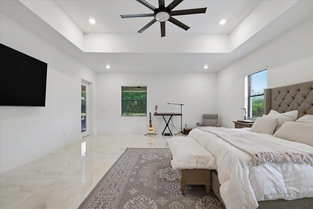 8459 Harvey Walden Drive, Plant City, FL 33565 Photo