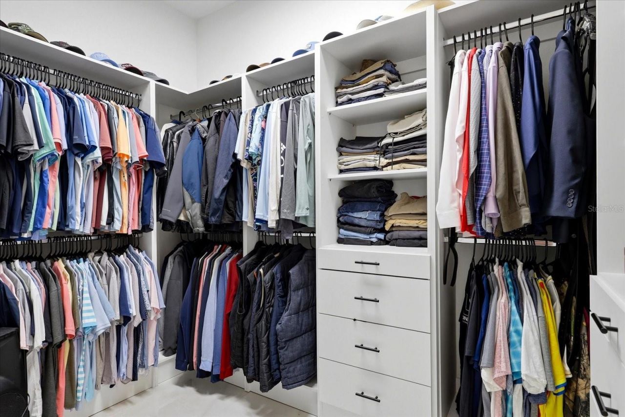 8459 Harvey Walden Drive, Plant City, FL 33565 Photo