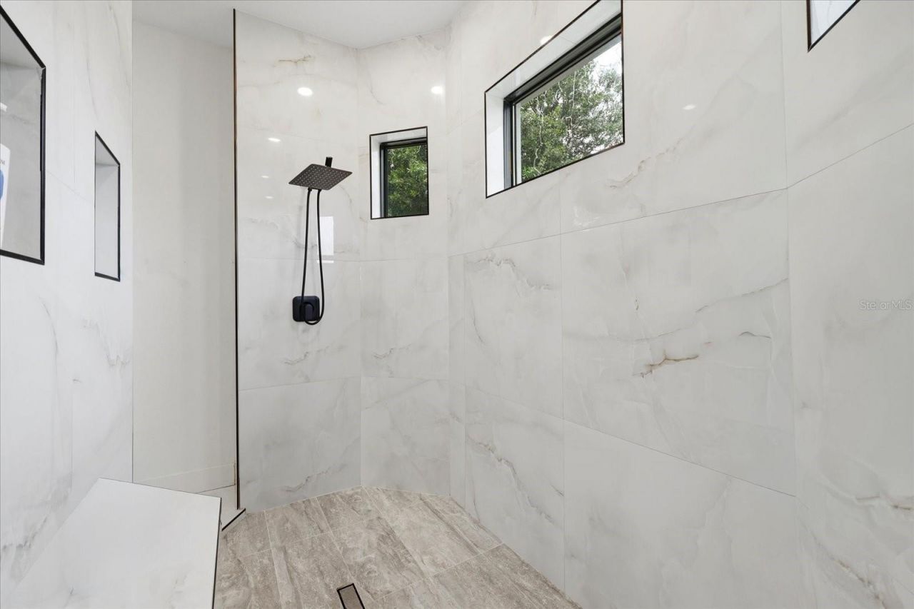 8459 Harvey Walden Drive, Plant City, FL 33565 Photo