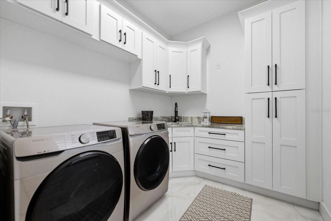 8459 Harvey Walden Drive, Plant City, FL 33565 Photo