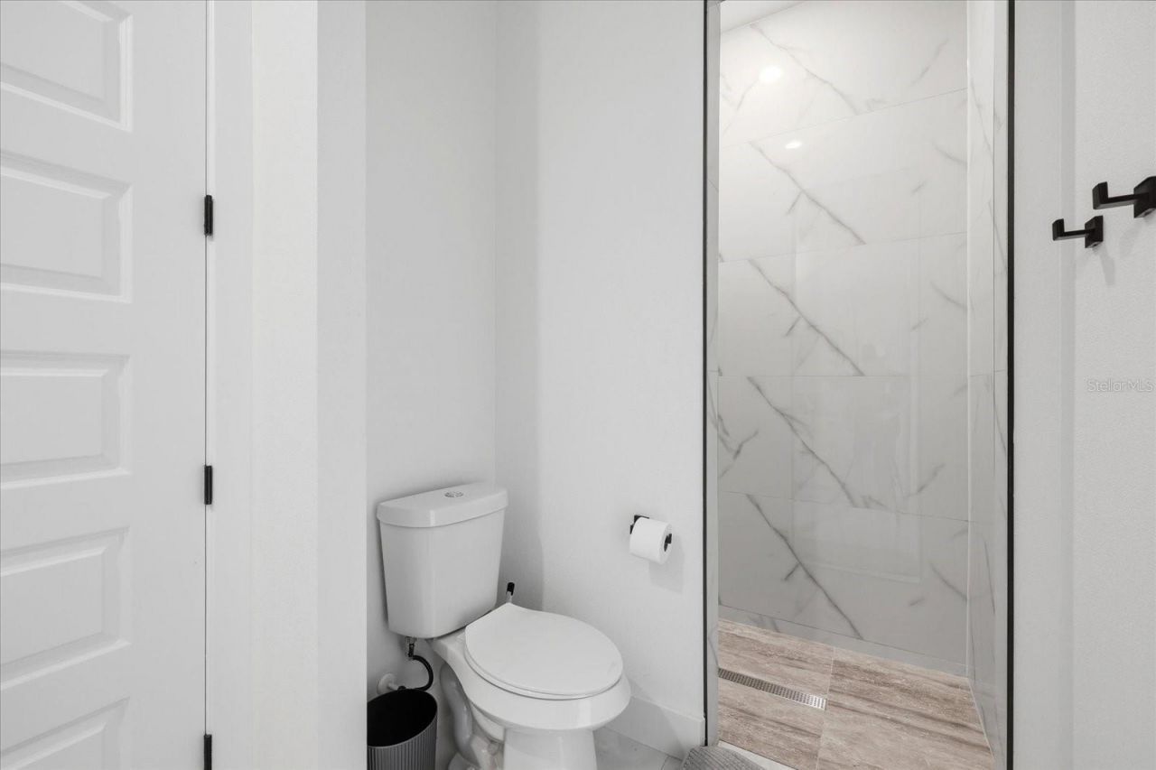 8459 Harvey Walden Drive, Plant City, FL 33565 Photo