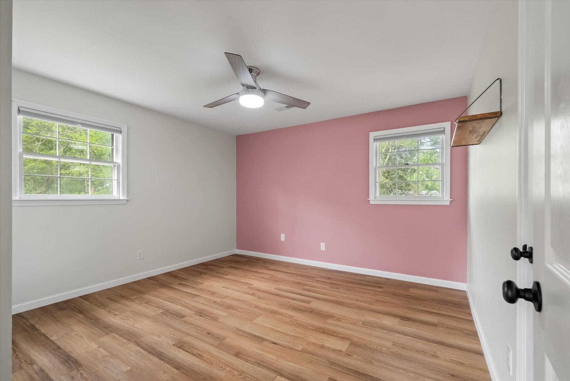 111 Hartford Drive Photo 10