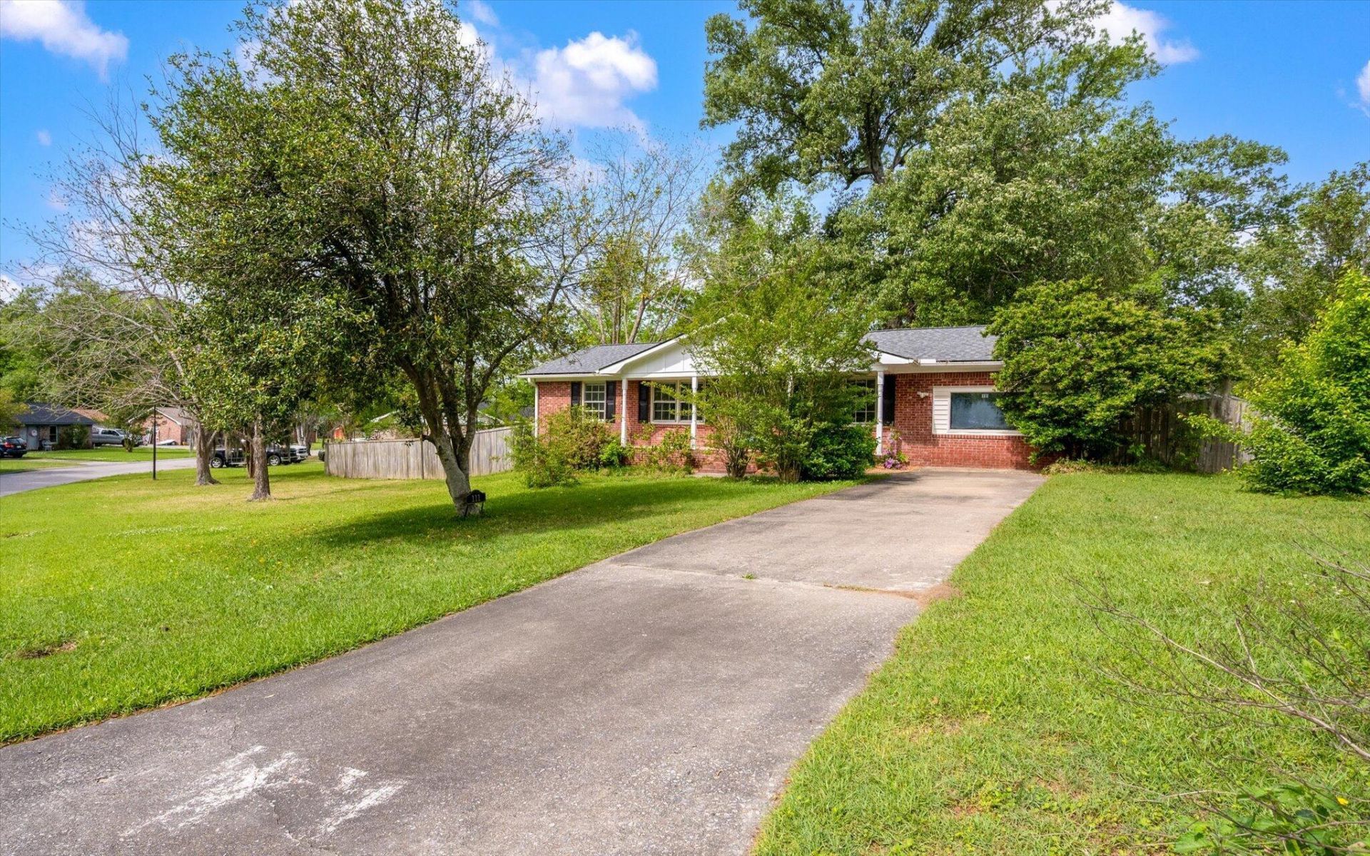 111 Hartford Drive Photo 17