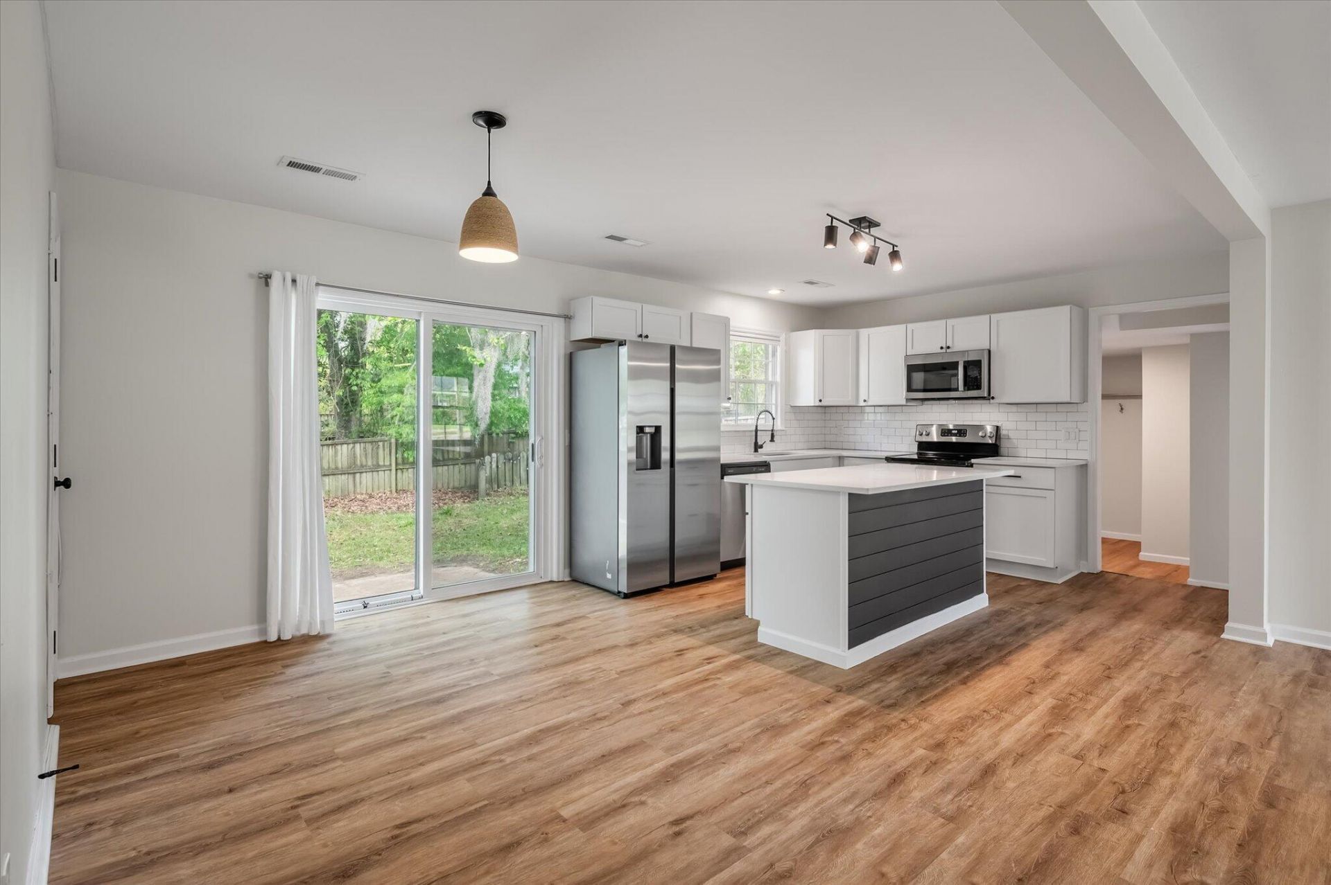 111 Hartford Drive Photo 32