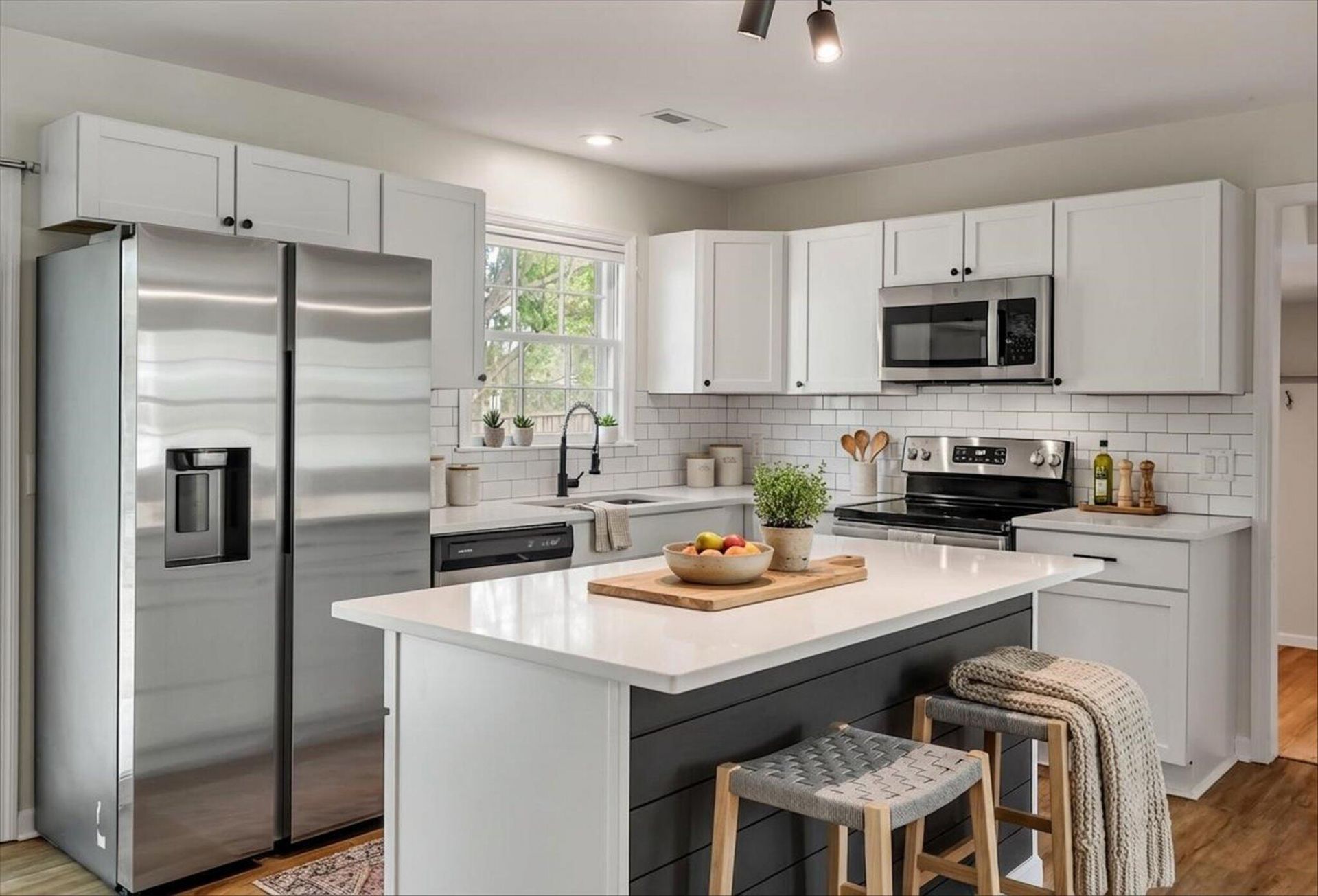 111 Hartford Drive Photo 5