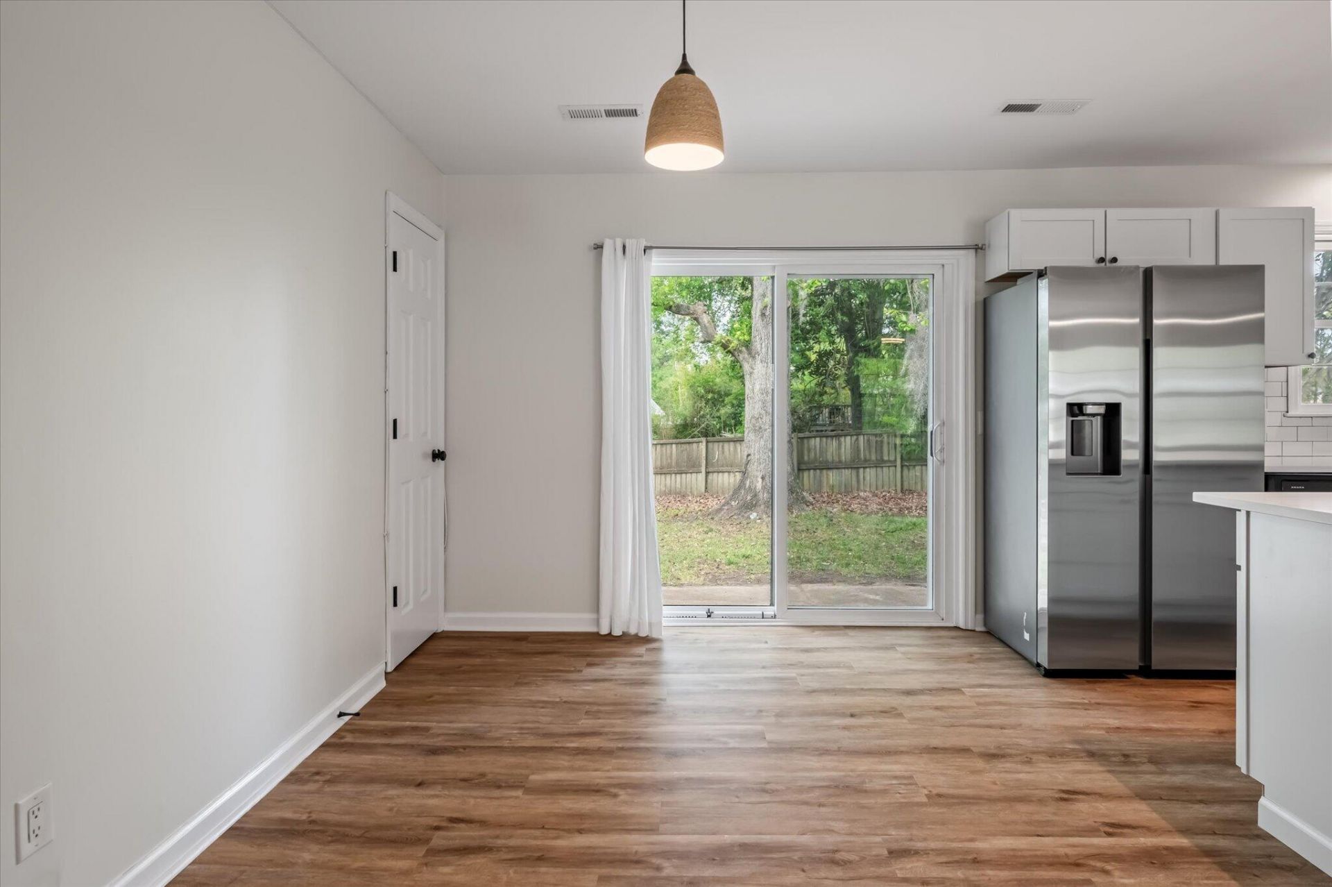 111 Hartford Drive Photo 8