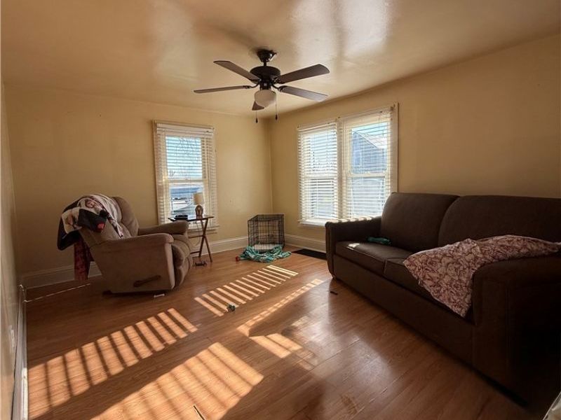 1748 South Lawn Extension, Coshocton, OH 43812 Photo 11