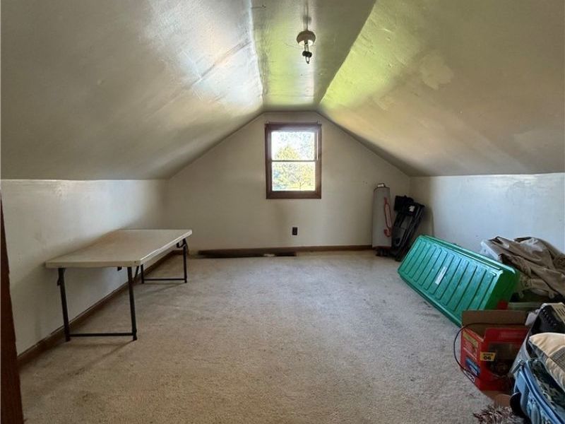 1748 South Lawn Extension, Coshocton, OH 43812 Photo 14