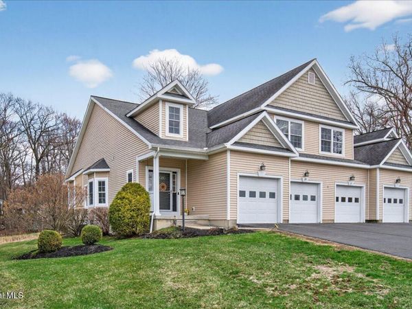 29 Jordan Point Drive, Troy, NY 12180