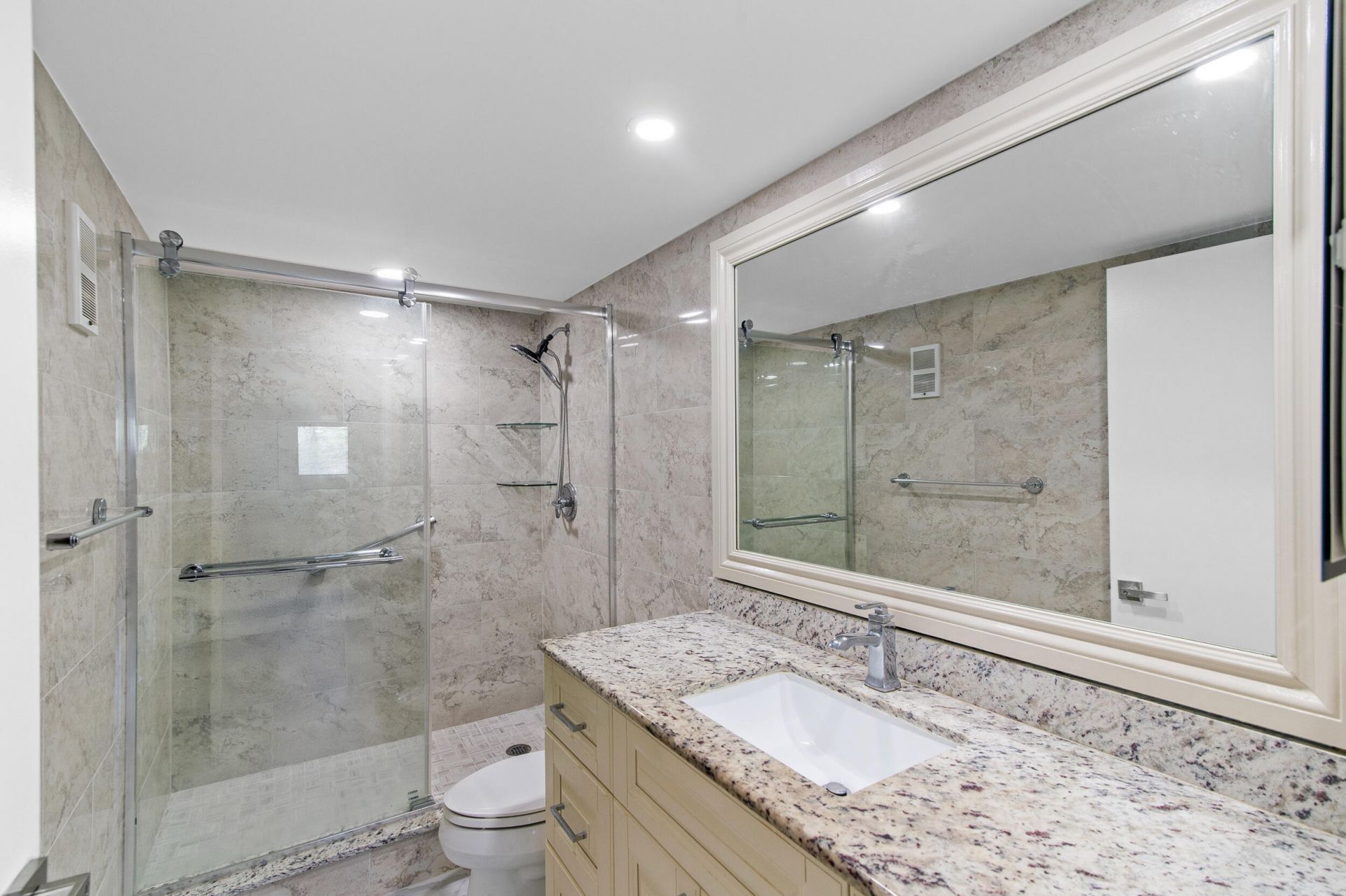 15355 Lakes Of Delray Boulevard, Unit 309, Delray Beach, FL 33484 Photo