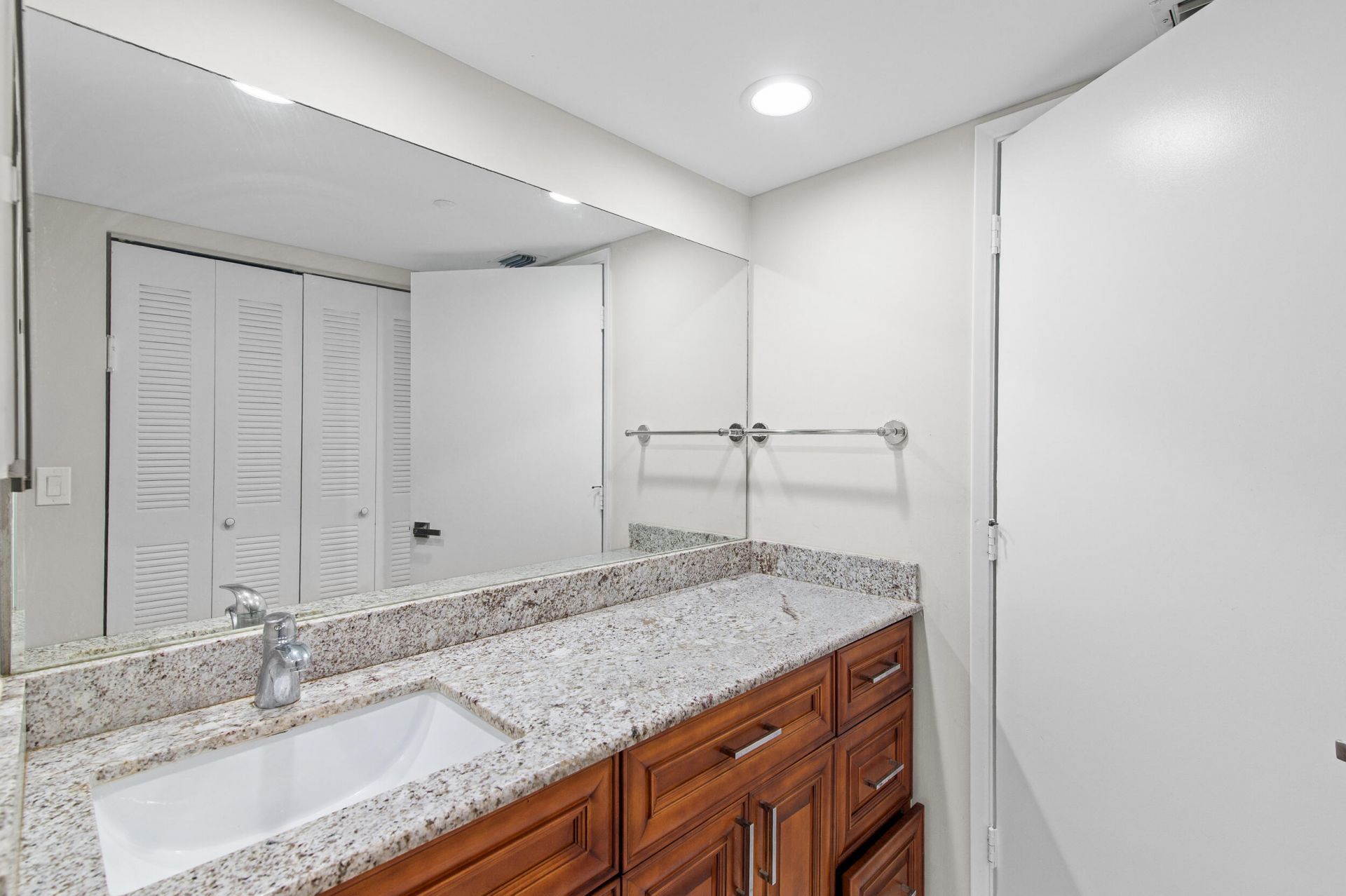 15355 Lakes Of Delray Boulevard, Unit 309, Delray Beach, FL 33484 Photo