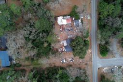 6743 Satchel Ford Road photo 4