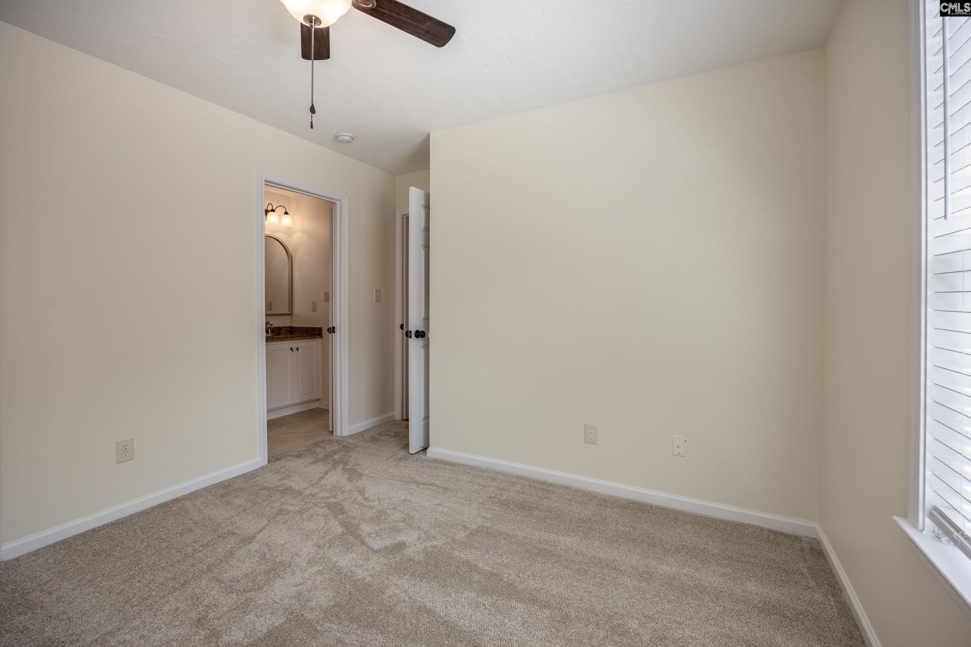 351 Elders Pond Circle Photo 31