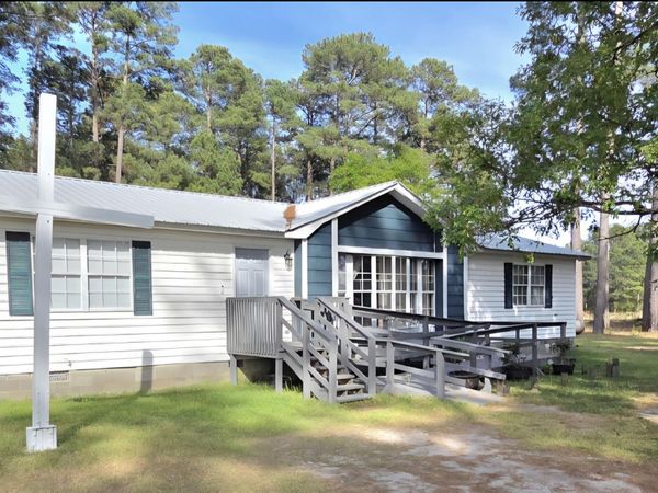 5841 Crestline Road, Laurinburg, NC 28352