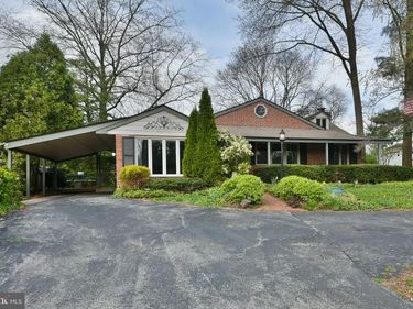 813 RENEL ROAD, PLYMOUTH MEETING, PA 19462