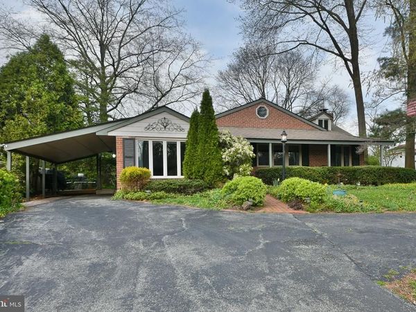 813 RENEL ROAD, PLYMOUTH MEETING, PA 19462