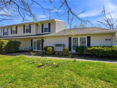 2591 Jefferson Place, Unit B, Stow, OH 44224