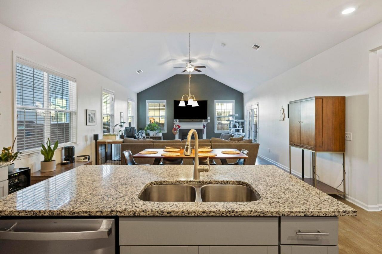 622 Pendleton Drive Photo 12