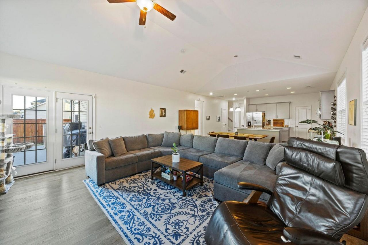 622 Pendleton Drive Photo 15