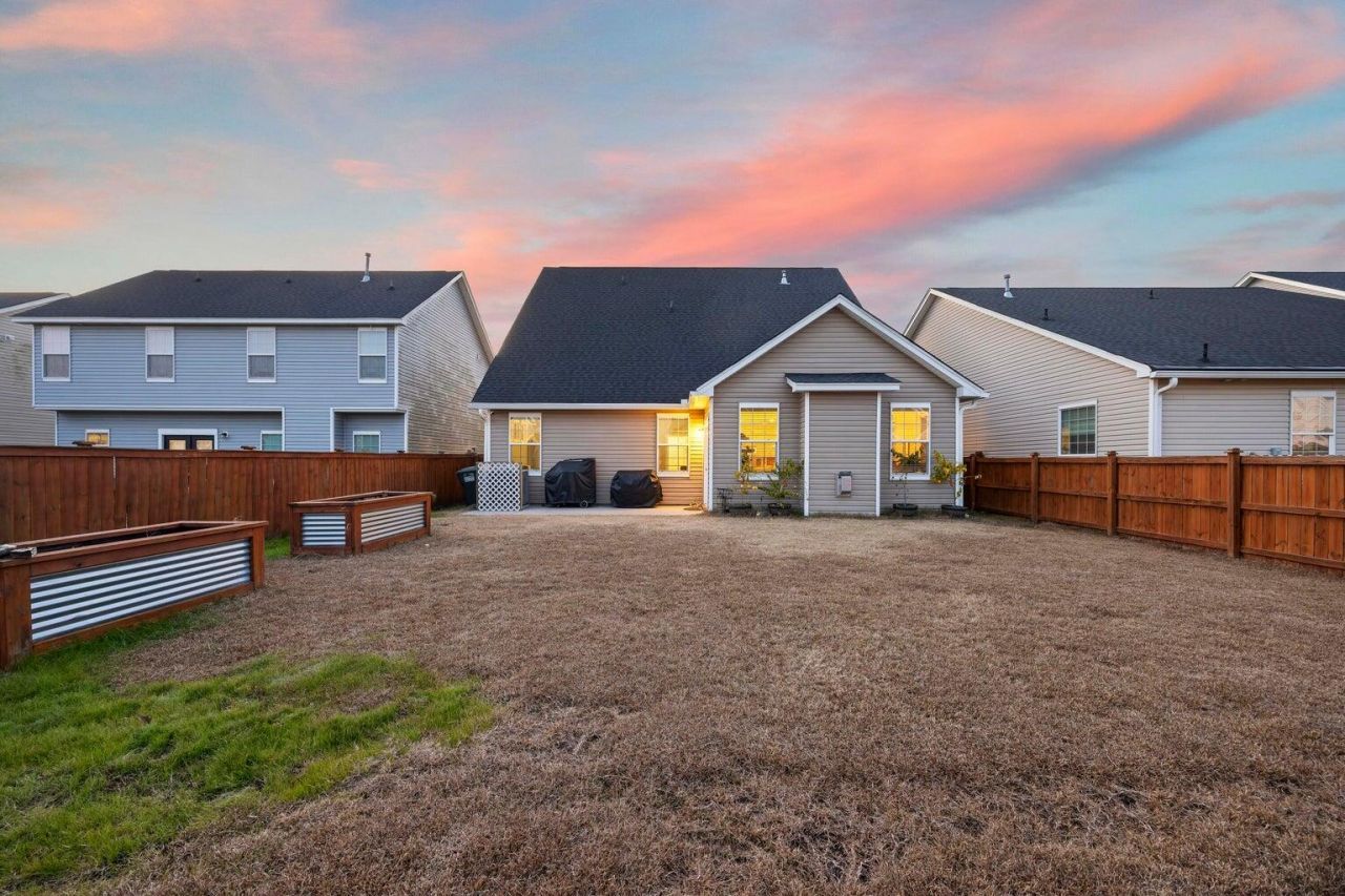 622 Pendleton Drive Photo 36