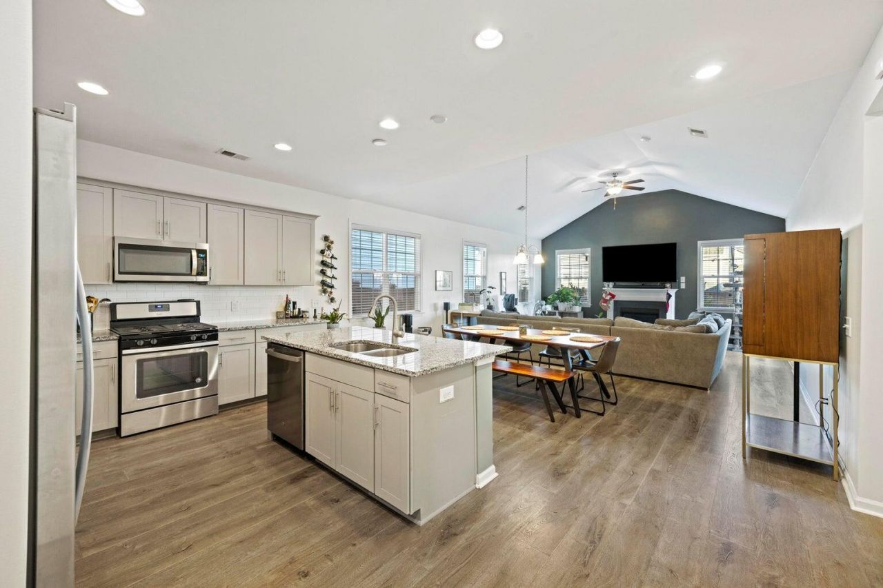 622 Pendleton Drive Photo 5