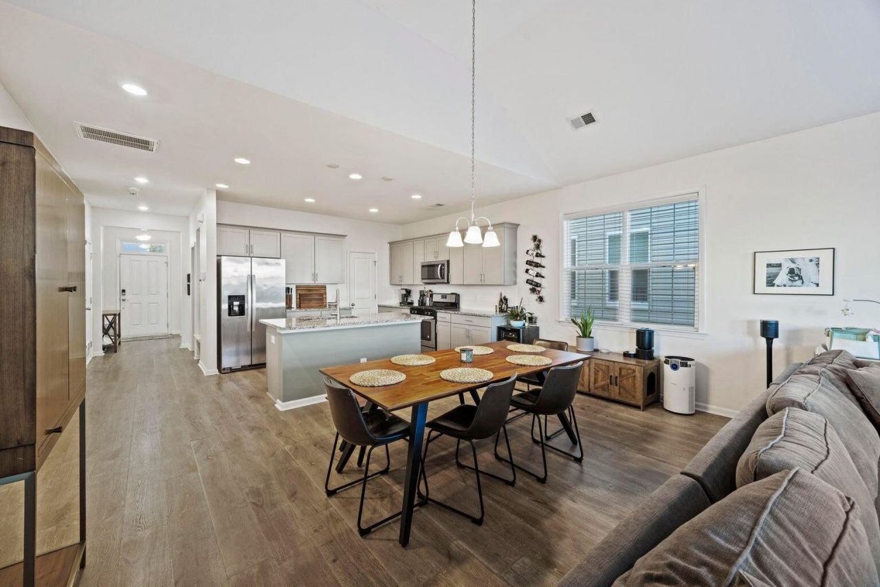 622 Pendleton Drive Photo 9