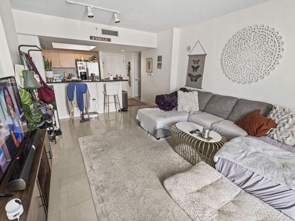 140 S Dixie Highway, Unit 823, Hollywood, FL 33020