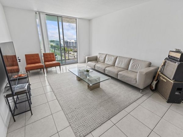 140 S Dixie Highway, Unit 905, Hollywood, FL 33020
