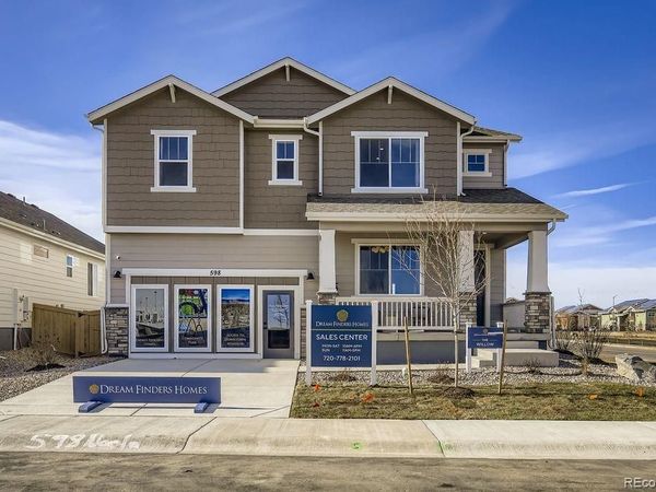 46427 Heritage Avenue, Bennett, CO 80102