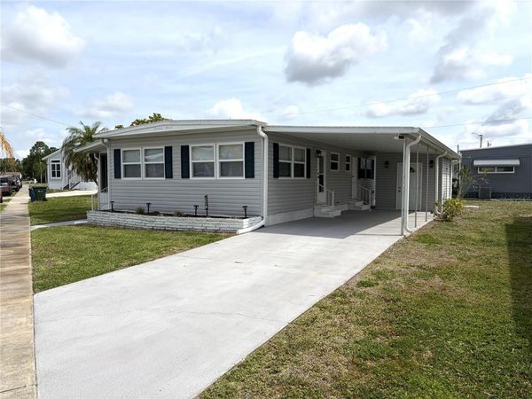 5308 TRI PAR DRIVE , SARASOTA, FL 34234