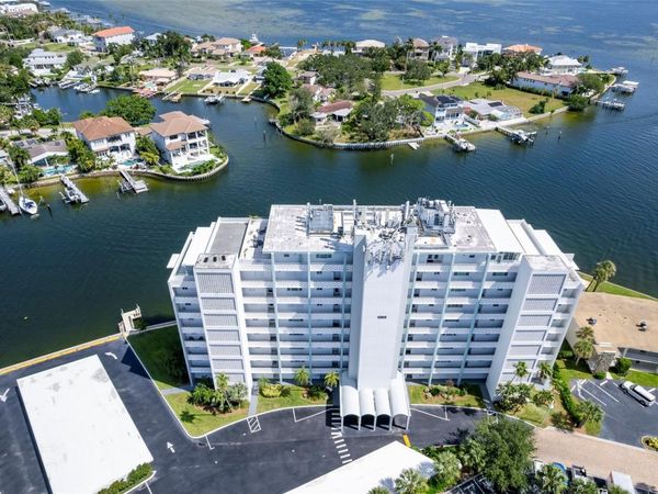 1365 SNELL ISLE BOULEVARD NE, Unit 9A, ST PETERSBURG, FL 33704