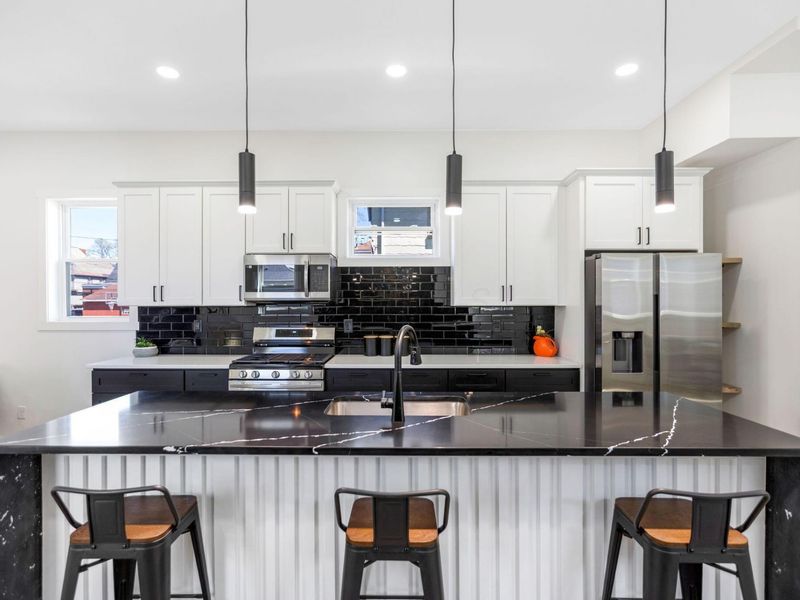 1198 E Rich Street, Columbus, OH 43205 Photo 14