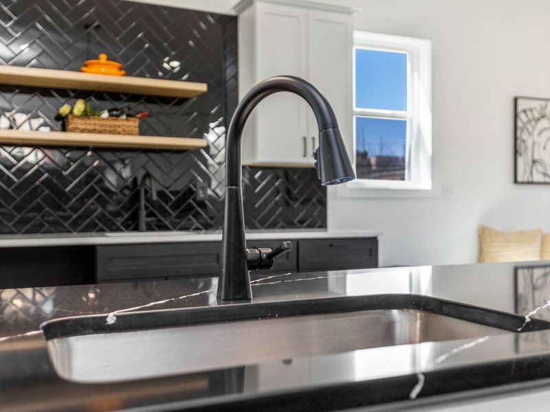 1198 E Rich Street, Columbus, OH 43205 Photo 16