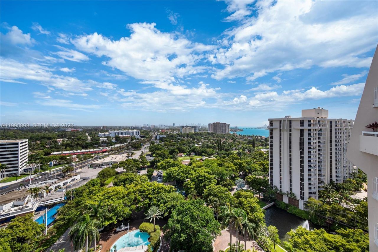 2000 Towerside Ter, Unit PH9, Miami, FL 33138 Photo