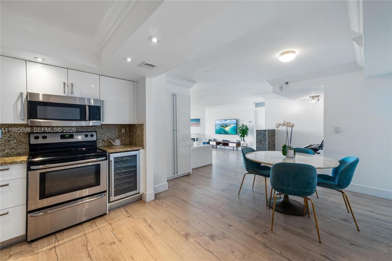 2000 Towerside Ter, Unit PH9, Miami, FL 33138 Photo