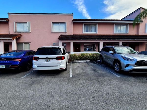 8017 Lake Dr, Unit 103, Doral, FL 33166